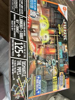 HEXBUG JUNKBOTS Rev's Hideout