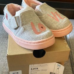 Tiny toms Size 4