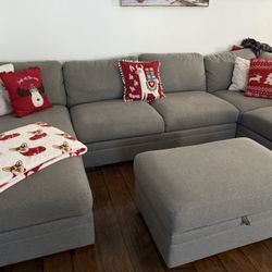 Thomasville 3 Pice Sectional With  Storage Ottoman 