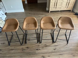 Set of 4 barstool chairs