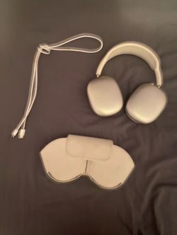 Apple airpod maxes and ja morant