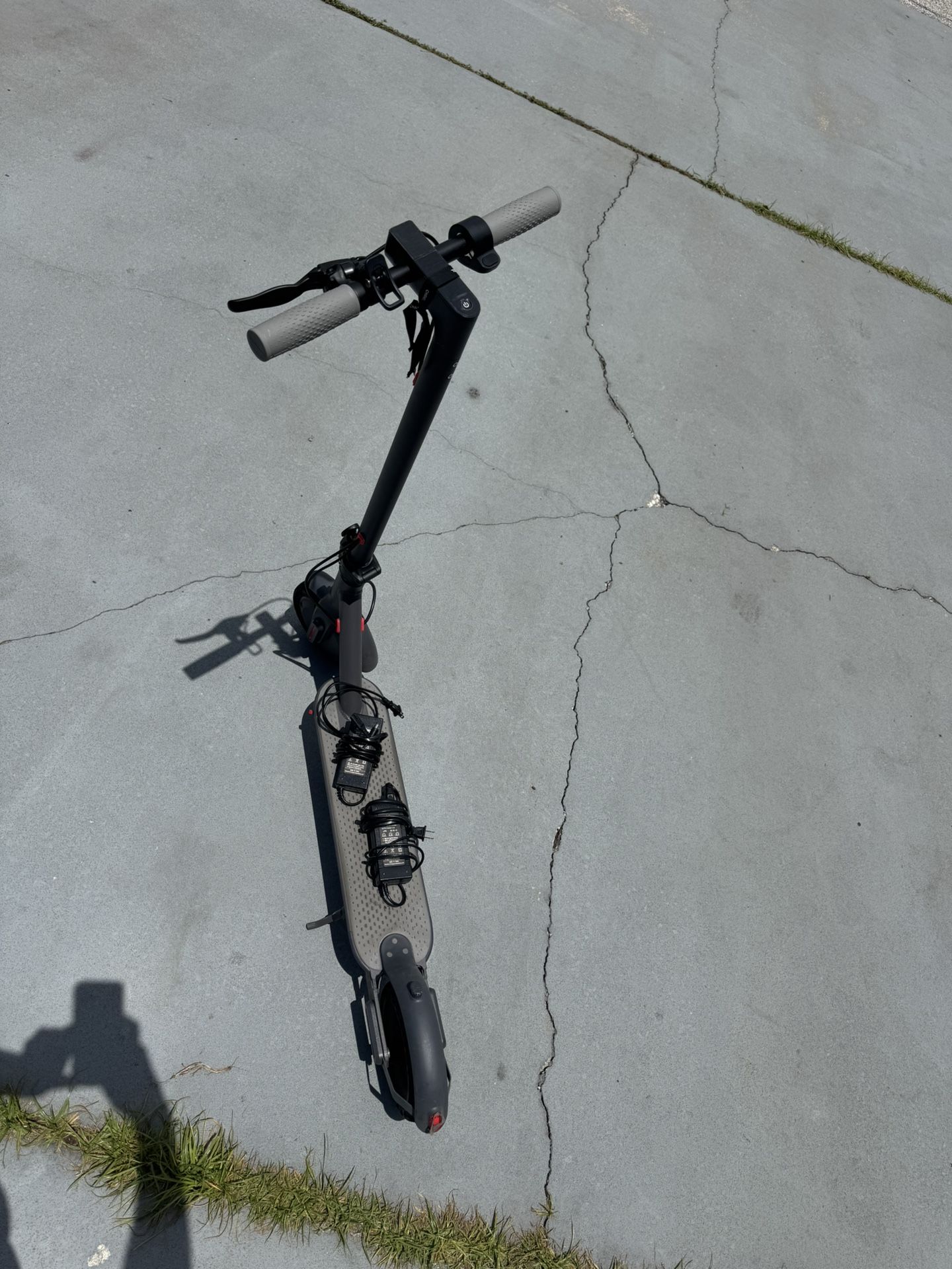 2 Electric Scooters
