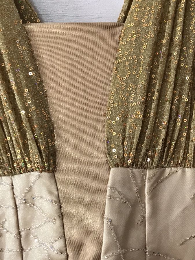 HANDMADE/ HECHO A MANO CUSTOM MADE CLOTHING/OUTFITS/COSTUMES -TOP QUALITY FABRIC/ TELA DE QUALIDAD -HAND MADE / HECHO A MANO **GET BUNDLE PRICE WHEN