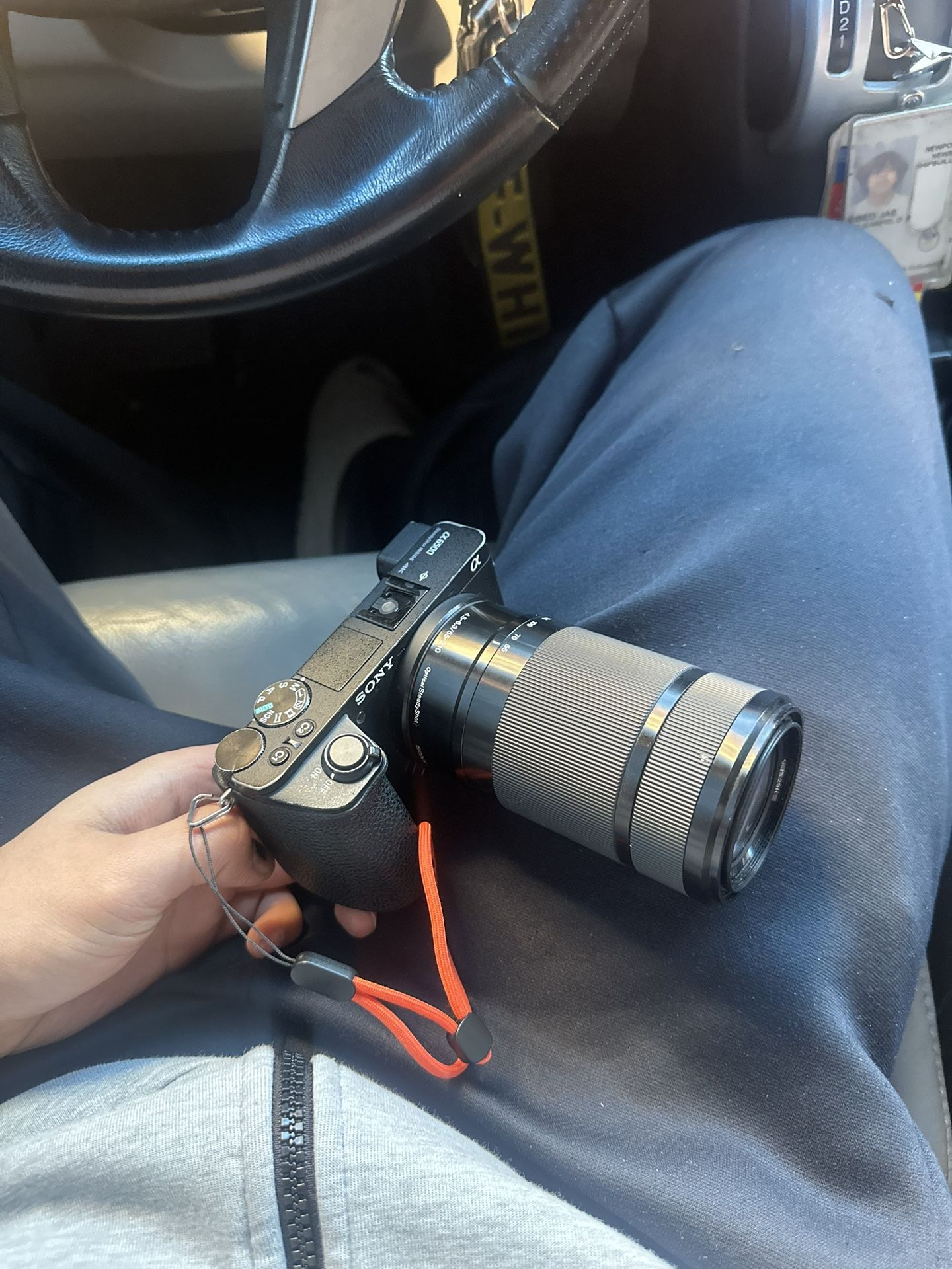 Sony A6500 + 55-210mm kit lens + small rig half cage