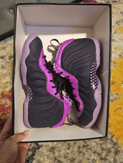 Nike Posites Size 7y