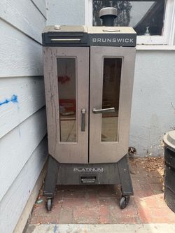 Brunswick Platinum Vertical Smoker