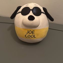 Snoopy Plushie 