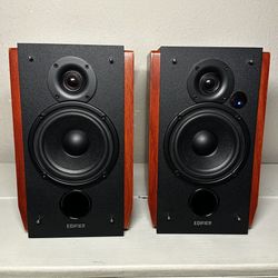 Edifier R1700BTs Bluetooth Bookshelf Speaker - Walnut (Pair)