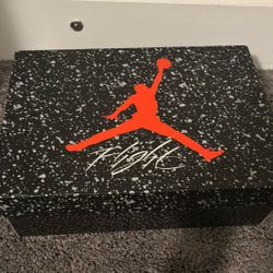 Jordan Spizike Low Cavestones