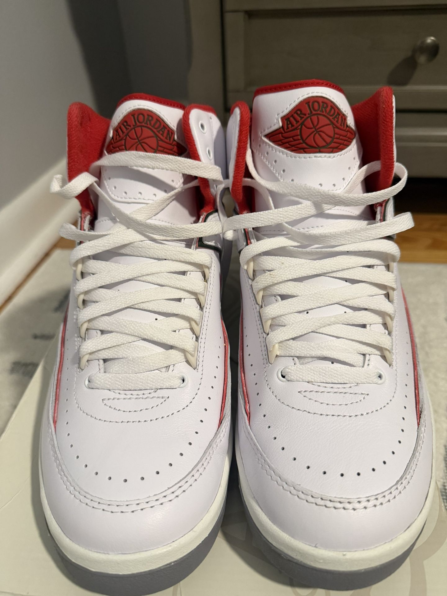 Air Jordan Retro 2 Like New