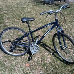 Diamond Back Edgewood 700c Dark BLUE