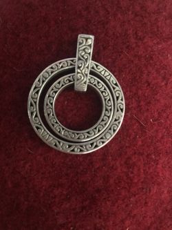 Silver 925 pendant never worn