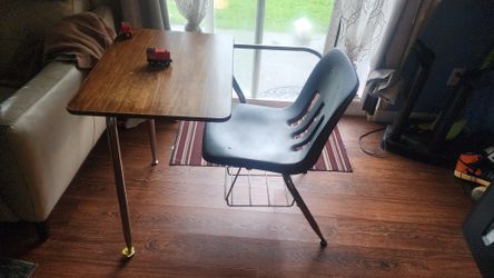 School Desk W/chair