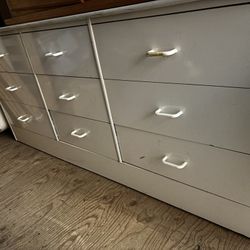 9-Drawer Dresser