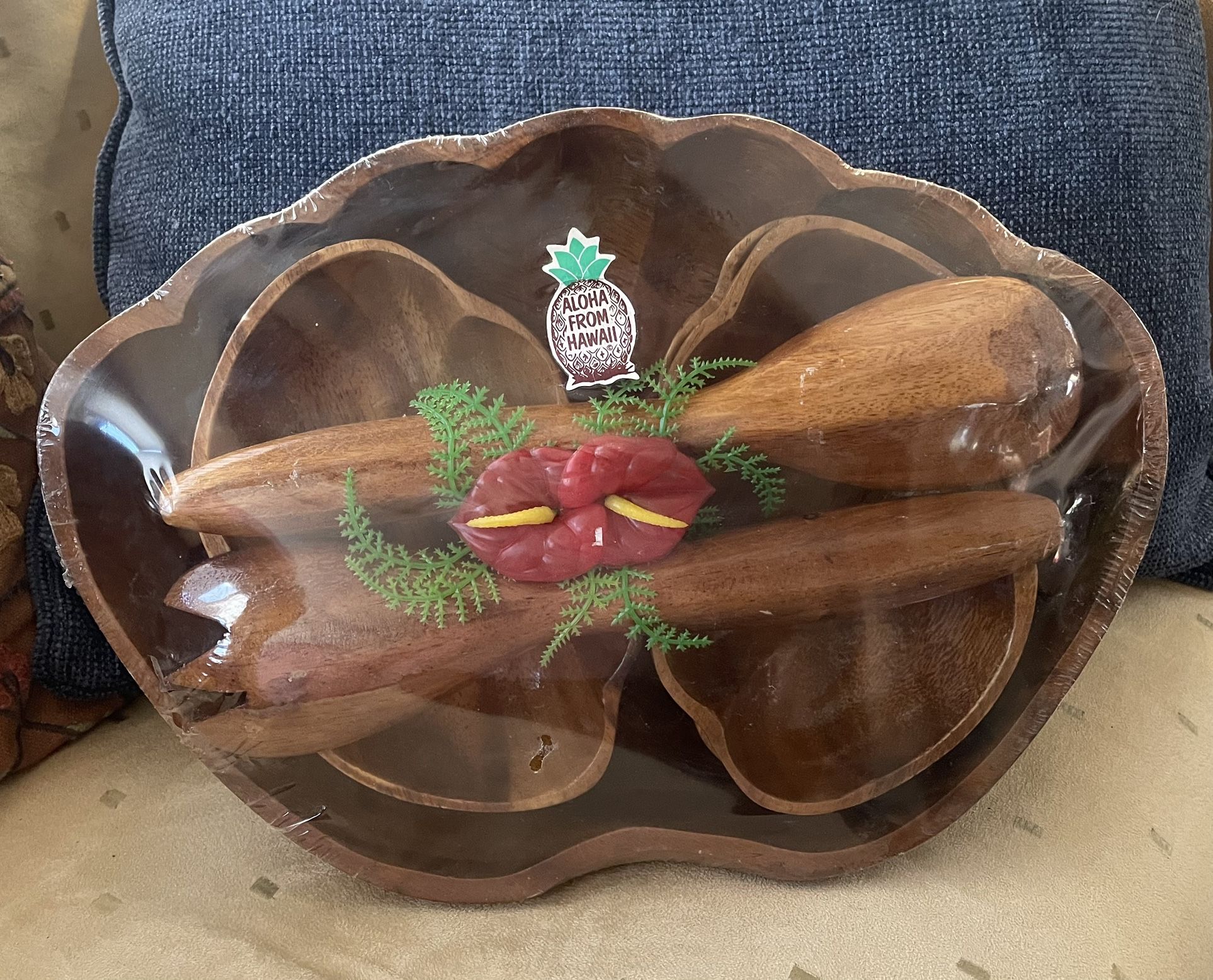 Vintage Hawaiian wood salad serving bowls and spoons 7 pieces. Still Sealed.