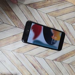 IPHONE 7**32GB UNLOCK ANY SIM