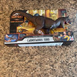 Jurassic World Camp Cretaceous Carnotaurus Toro