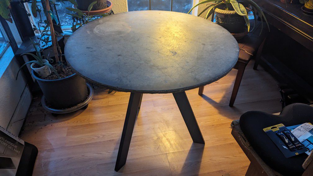 Unique and Sturdy Concrete Table