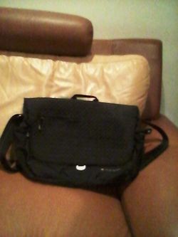 Sherpani diaper bag, black, new, messenger travel bag.