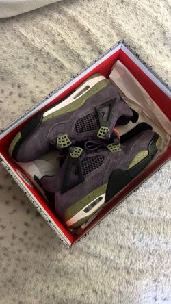 retro jordan 4s size 9 wmns