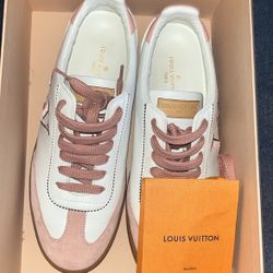 Louis Vuitton Sneakers