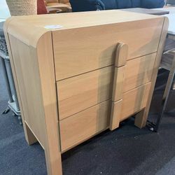 drawer cabinet，$150