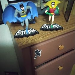 Batman And Robin Statue With Box