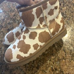 UGG CLASSIC MINI COW PRINT Boot US 9