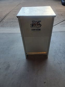 Automatic Dog Feeder