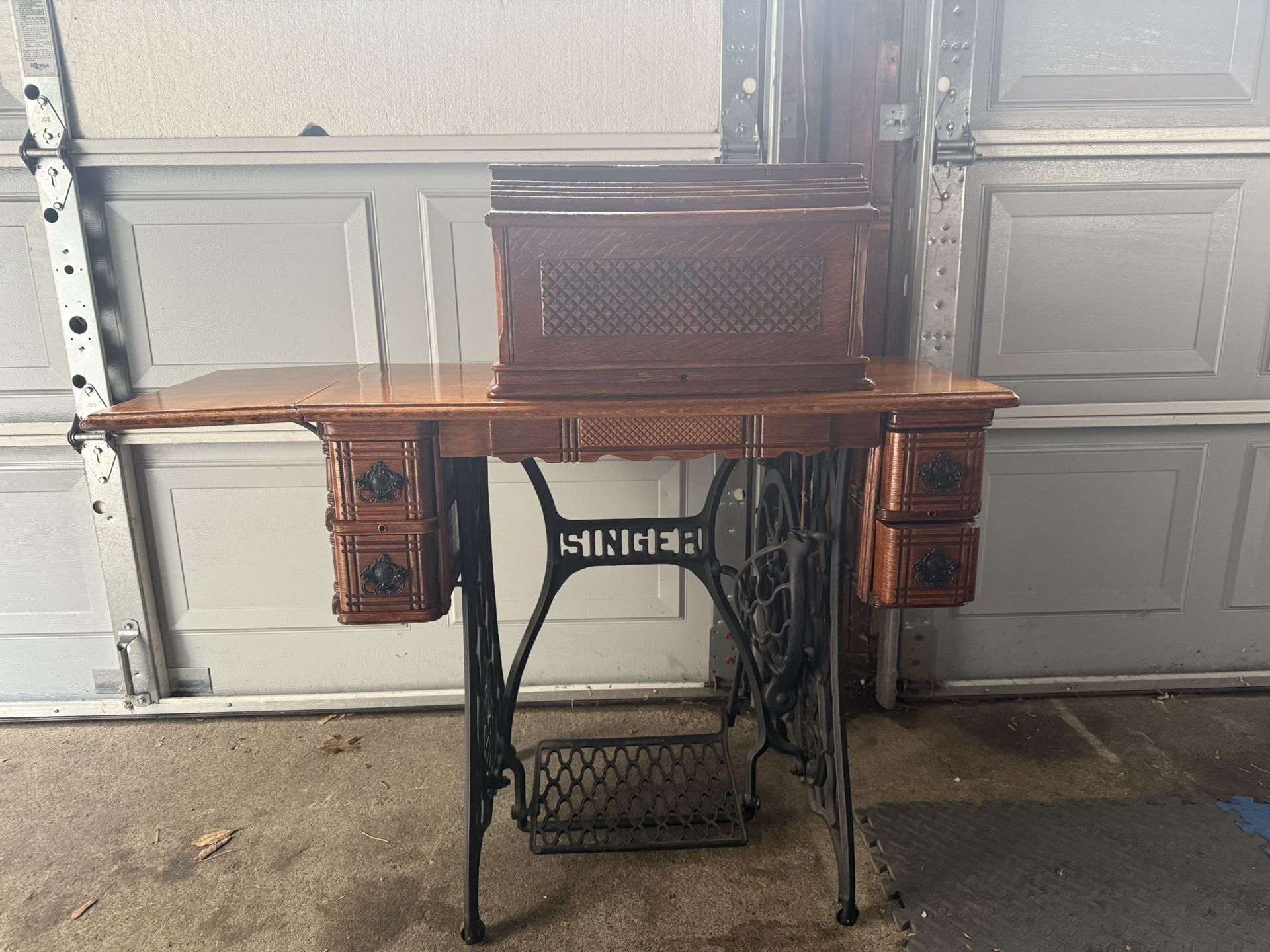 Antique Singer Sewing Machine 