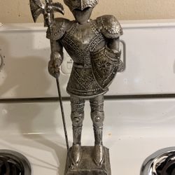 Armoured guard Made Of Real Steel 