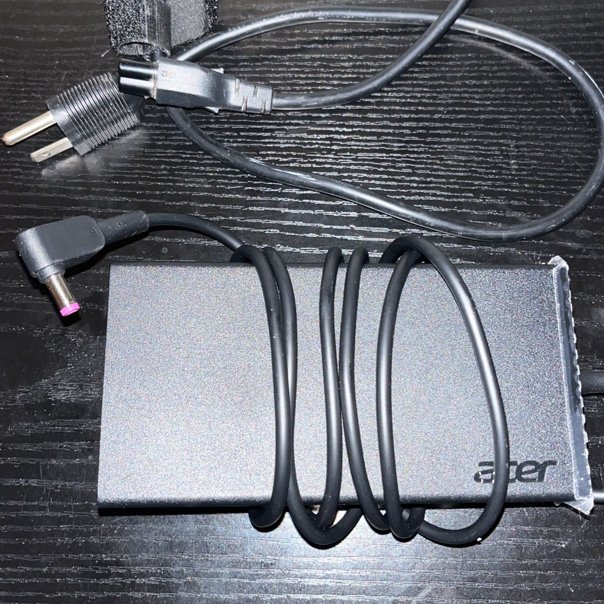135W Purple Tip Acer AC Adapter