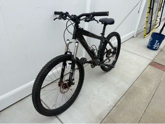 Specialized hardrock mountain bike