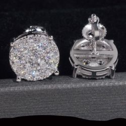 Lab grown diamond studs