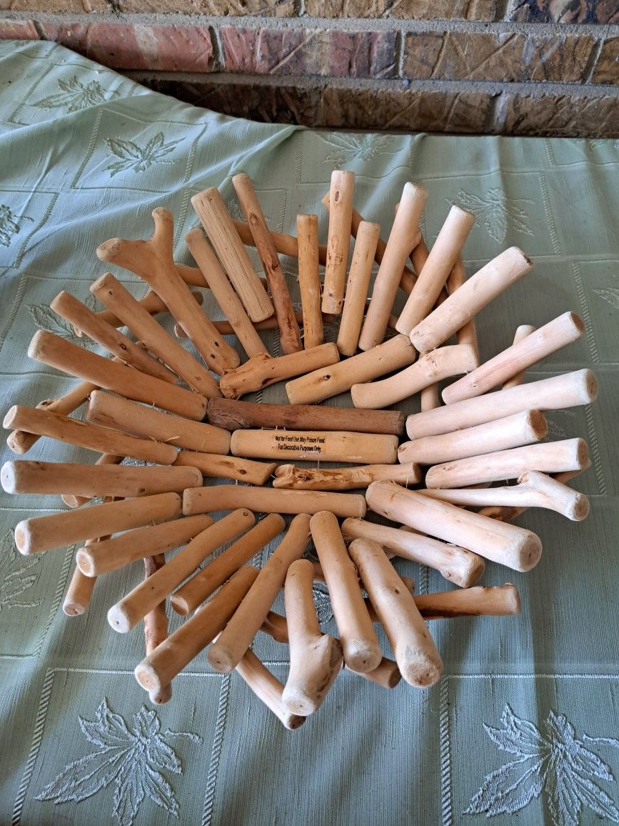 Decorative wooden bowl