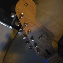 Nintendo Switch W/ Detachable Controllers