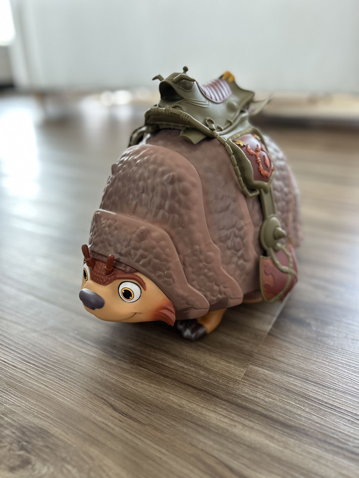 Disney's Raya and the Last Dragon Feature Doll Sized Tuk-Tuk Figure with 2-Part Doll Seat