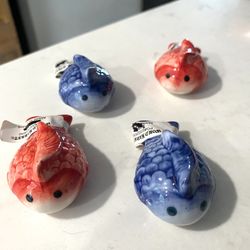 New Set of 4 Ceramic Fish Chopstick Rests - 2 Blue / 2 Orangish Red 