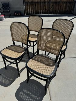 4 Chairs