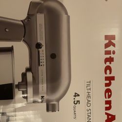 NEW KITCHEN AID MIXER 