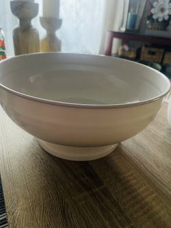 Serving Bowl- Large Size -new!