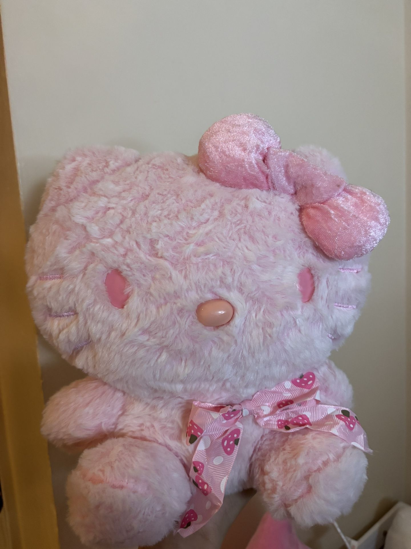 Hello Kitty Plushy