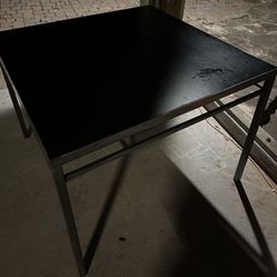 Metal Table. CASH ONLY!!