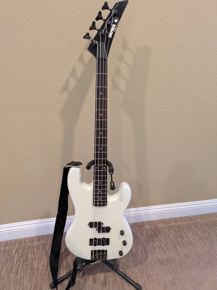 Bently Series 10 Beginner Bass Guitar