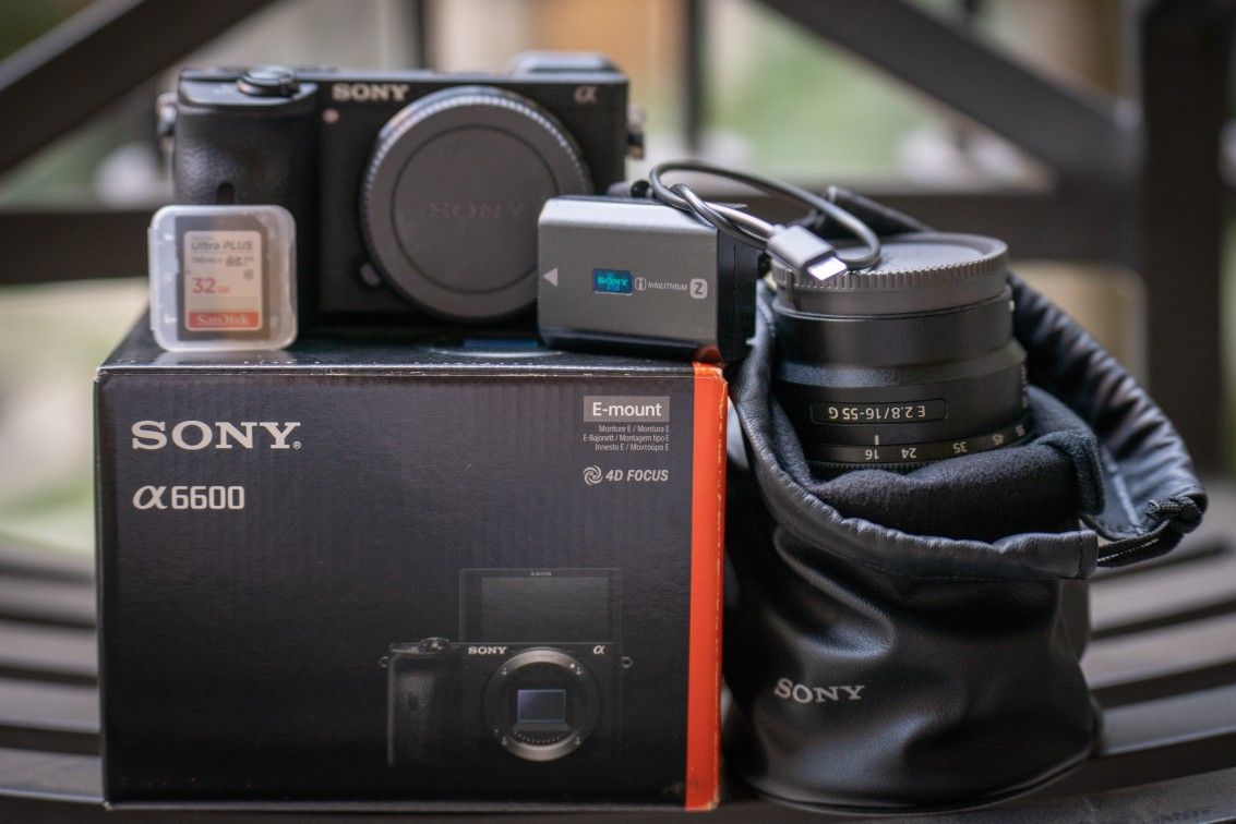 Sony A6600 with Sony 16-55mm F2.8 SEL1655G & 32 gb SD card