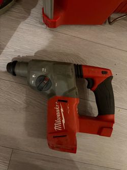 Milwaukee Fuel Cordless Rotary Hammer Drill