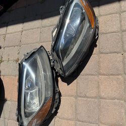 15-18 Mercedes Benz c300 oem halogen headlights