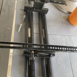 Wall mount TV bracket $10