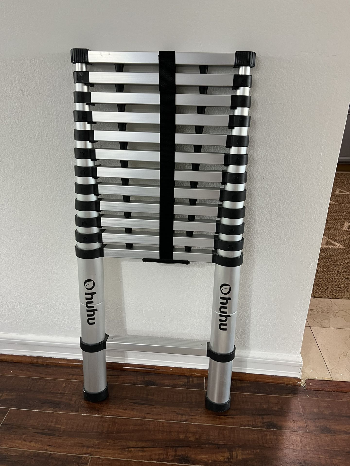 12 Ft Telescoping Ladder Great Condition! for Sale in Los Angeles, CA