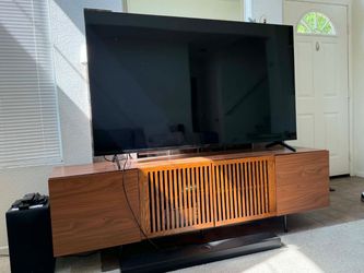 Moving Sale – Sony 65" 4K Smart Google TV (X80K Series)